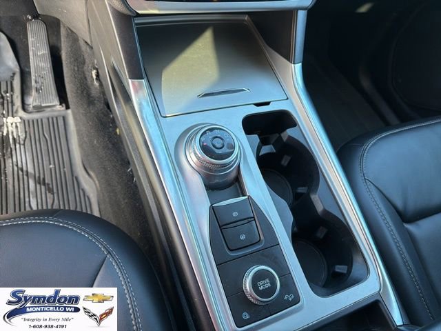 Used 2022 Ford Explorer XLT w/ Equipment Group 202A image 13