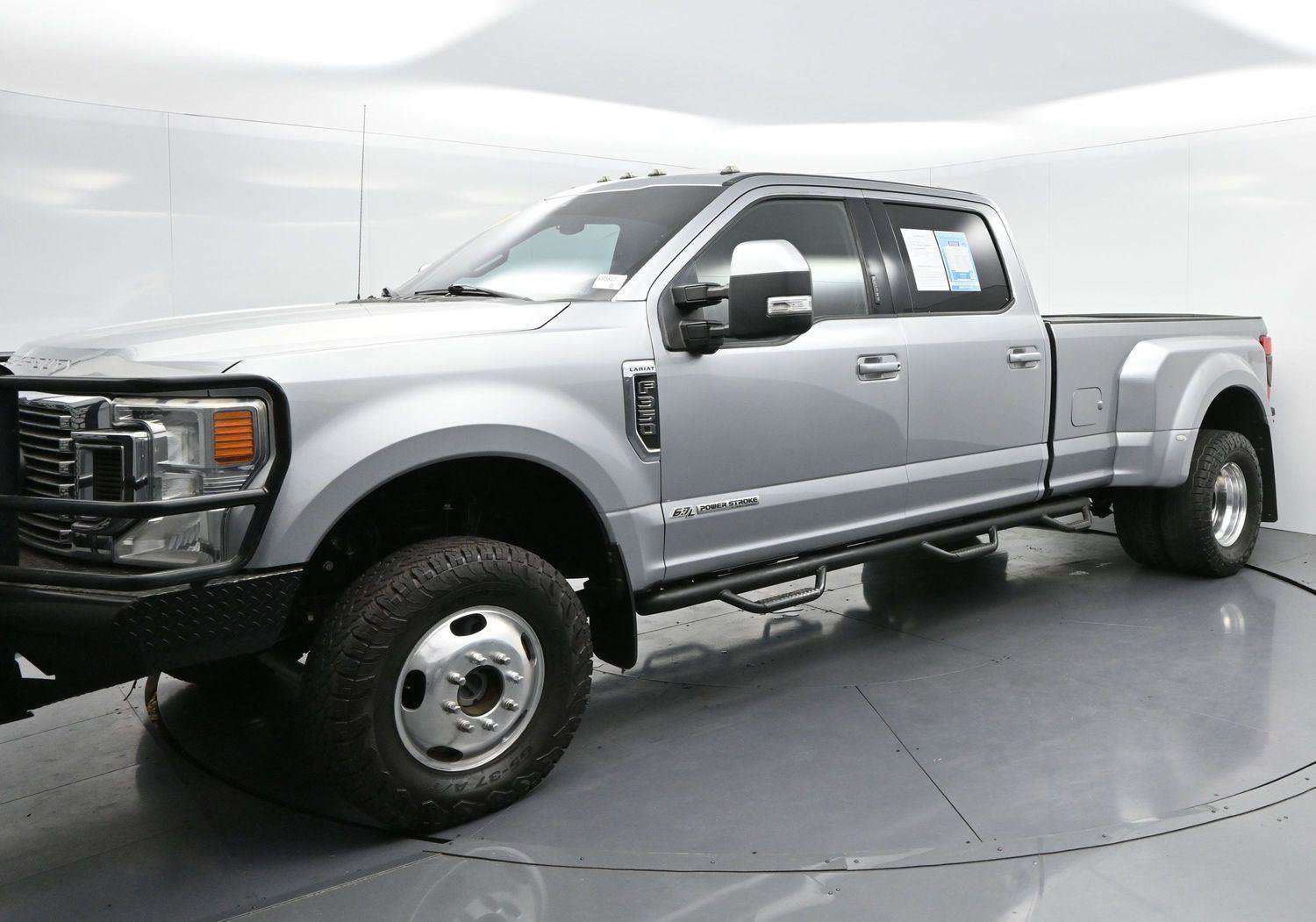 Used 2020 Ford F350 Lariat w/ Lariat Value Package image 3
