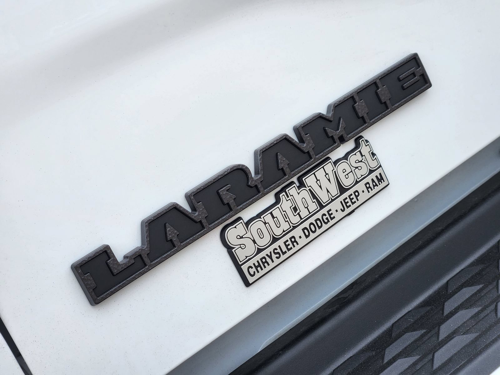 New 2026 RAM 3500 Laramie AWD/4WD image 12
