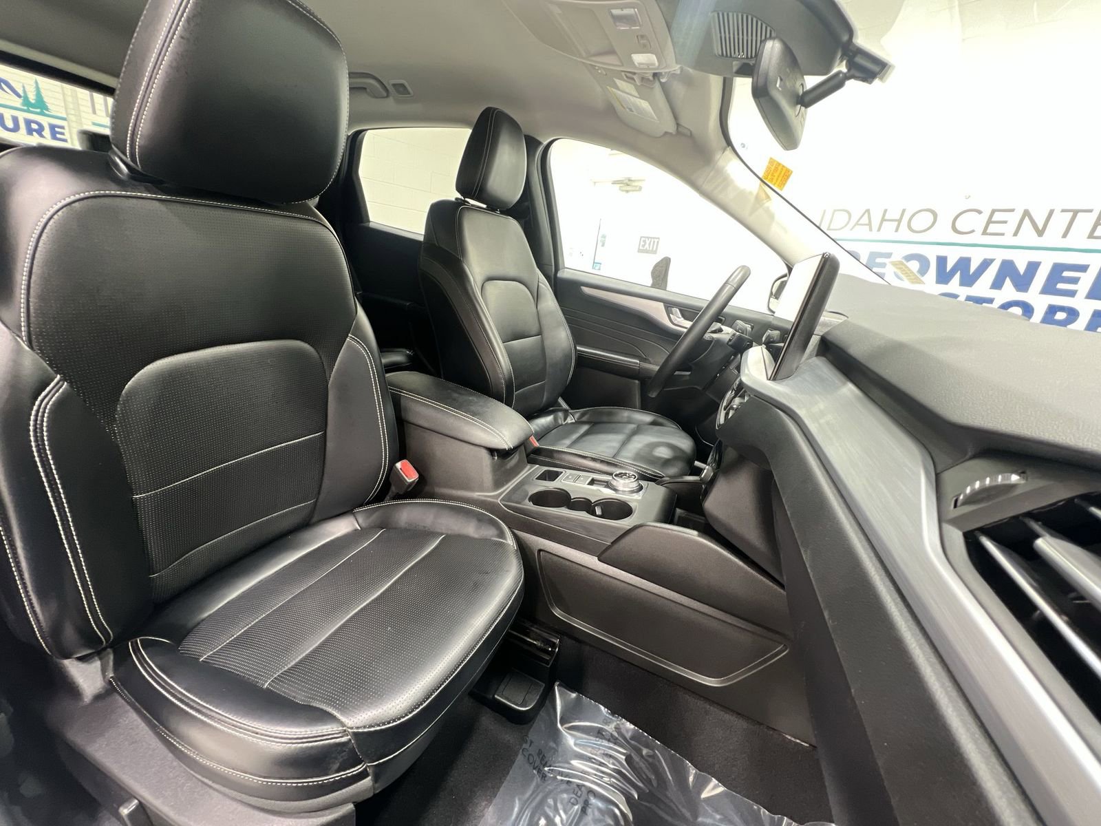 Used 2024 Ford Escape Platinum image 24