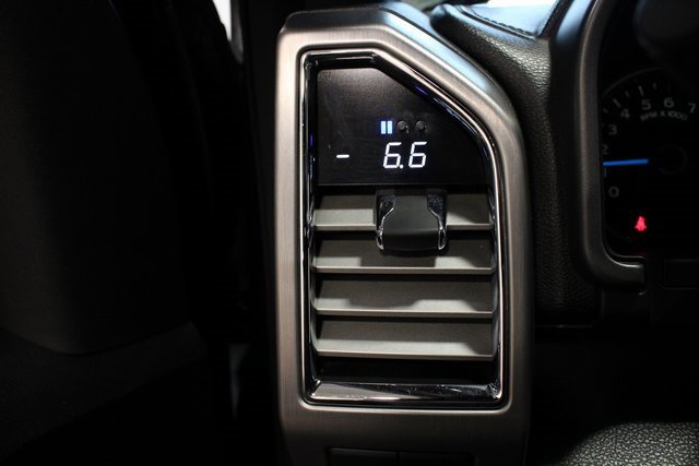 Used 2015 Ford F150 Platinum w/ Equipment Group 701A Luxury image 13