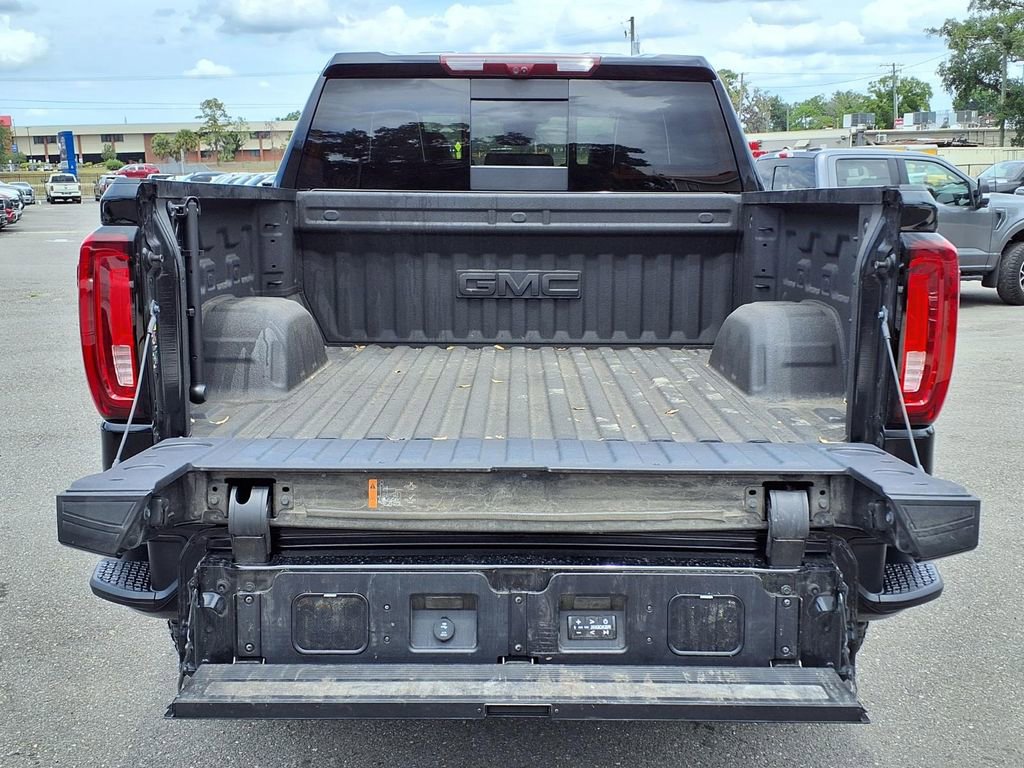 Used 2025 GMC Sierra 1500 AT4X image 18