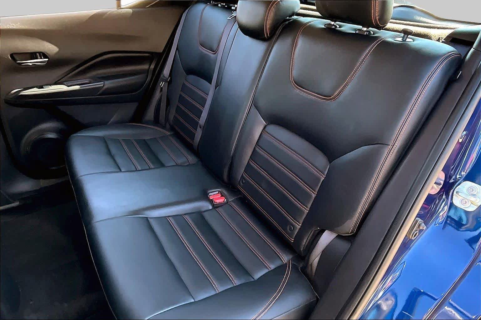 Used 2019 Nissan Kicks SR w/ SR Premium Package FWD image 17
