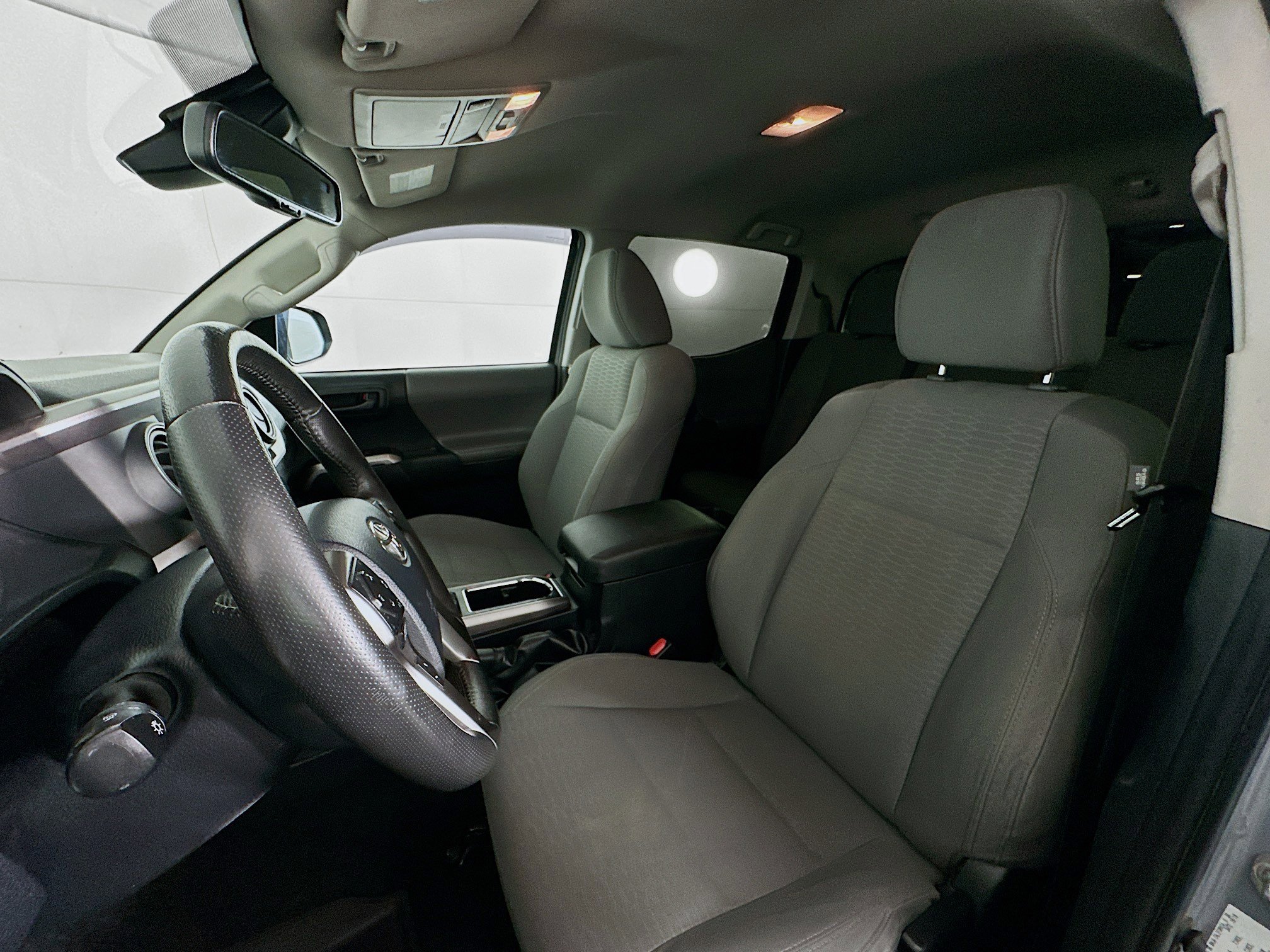 Used 2019 Toyota Tacoma SR5 image 13