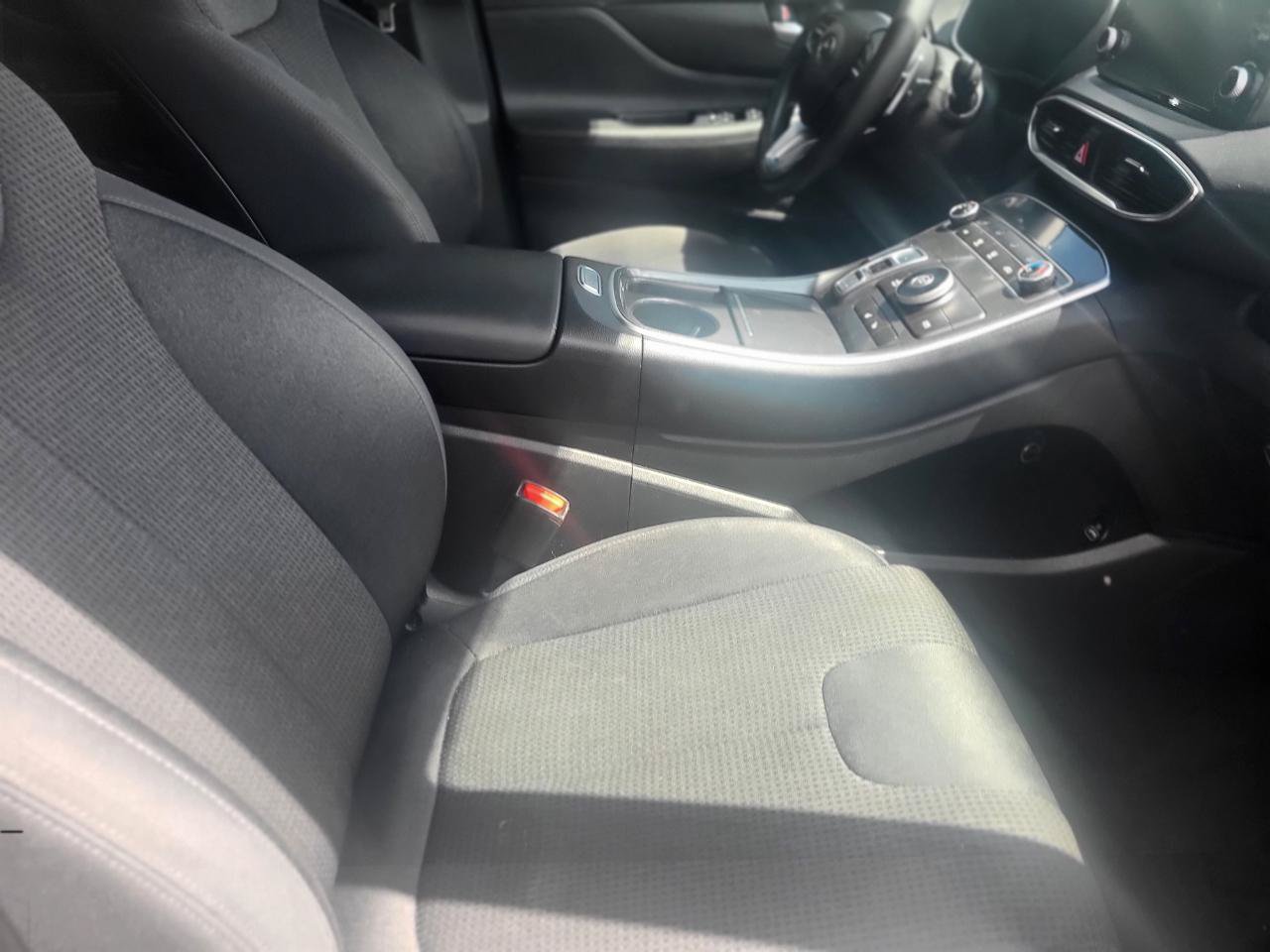 Used 2021 Hyundai Santa Fe SEL FWD image 32