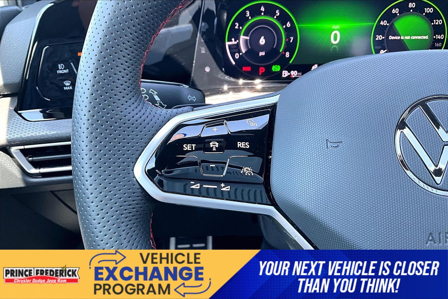Used 2024 Volkswagen GTI SE FWD image 15