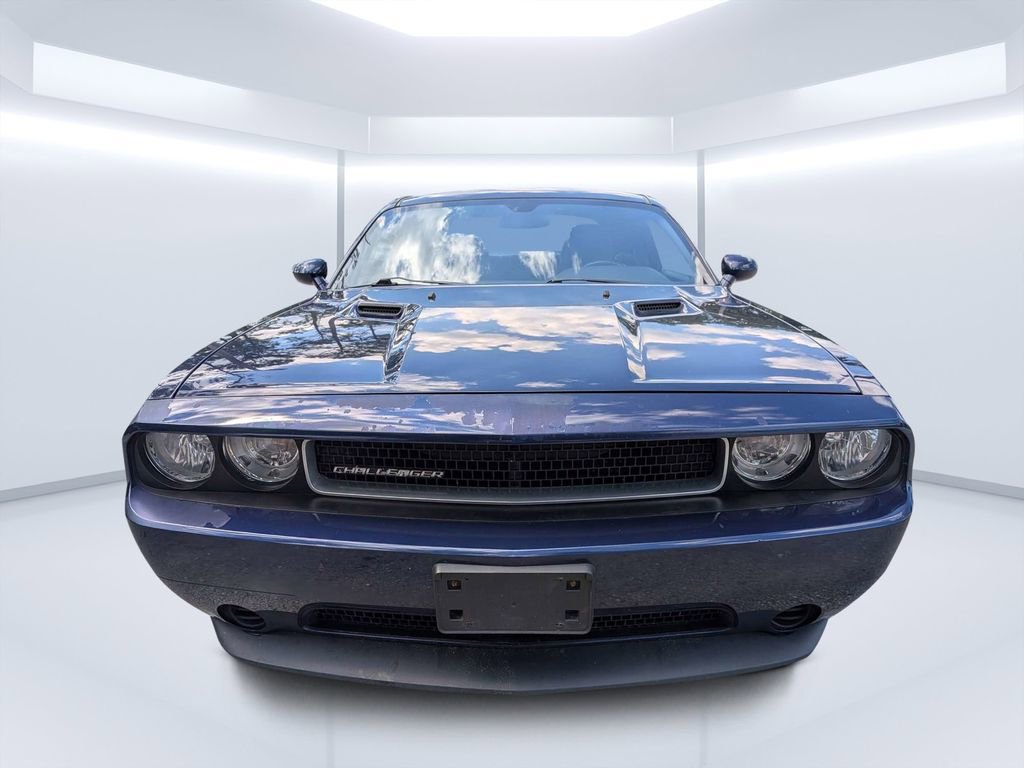 Used 2014 Dodge Challenger SXT RWD image 8