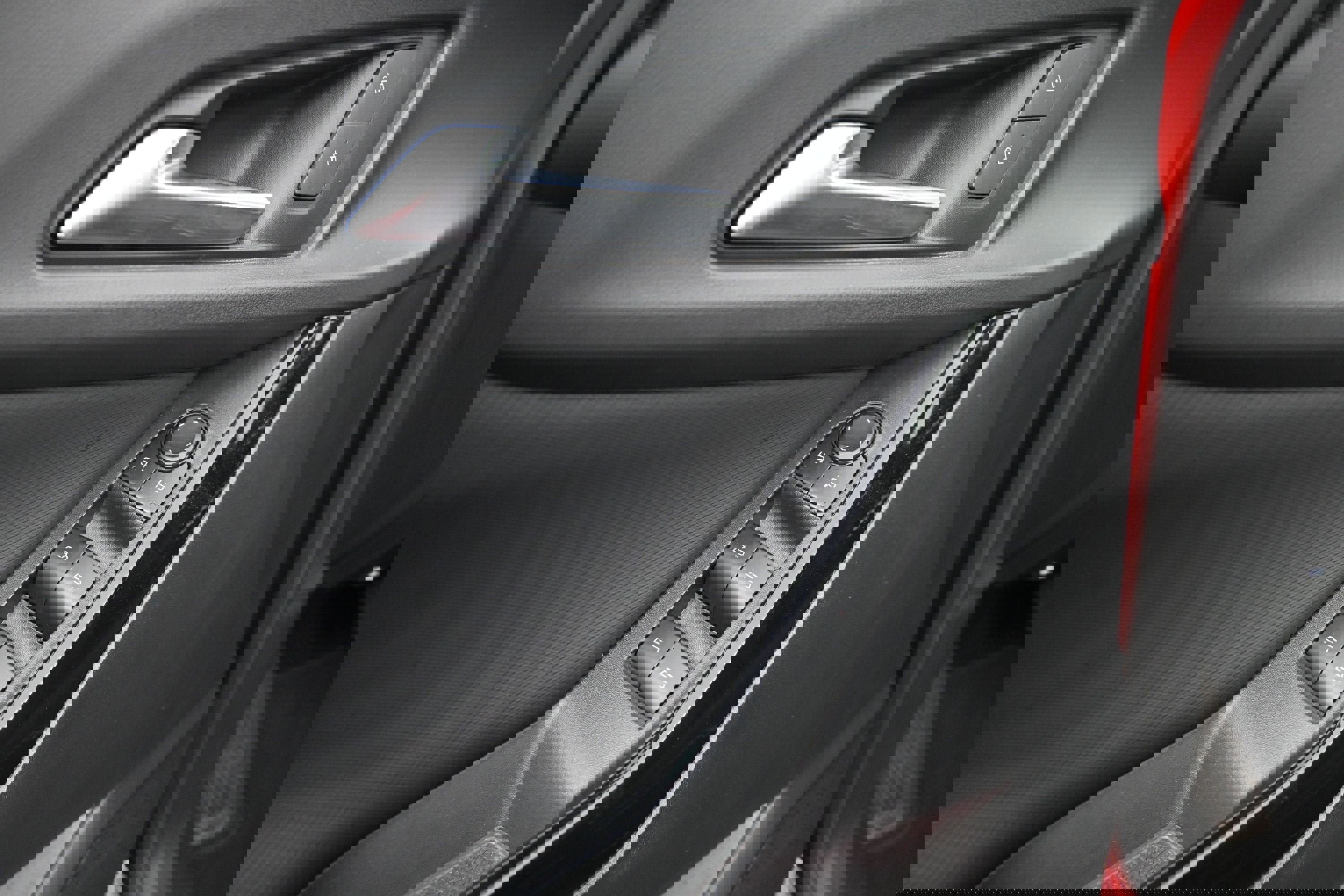 Used 2026 Chevrolet Equinox LT AWD/4WD image 23