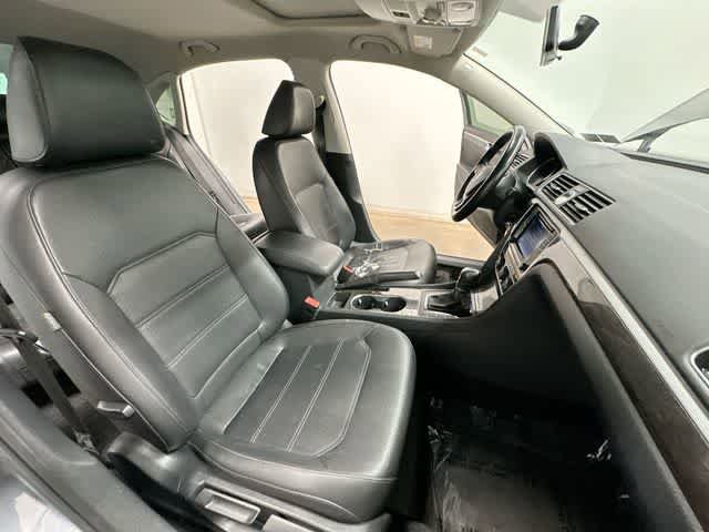 Used 2016 Volkswagen Passat 1.8T SE FWD image 20
