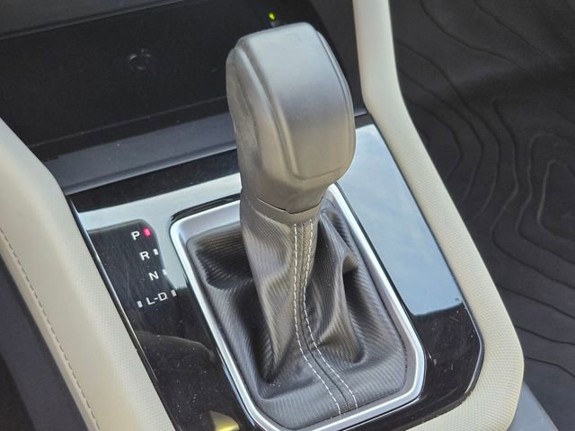 Used 2025 Subaru Forester Premium image 26