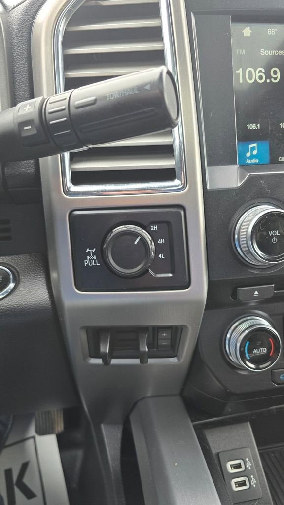 Used 2018 Ford F350 Platinum w/ Platinum Ultimate Package AWD/4WD image 18