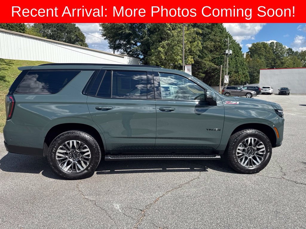 Used 2025 Chevrolet Tahoe Z71 w/ Comfort Package AWD/4WD image 16