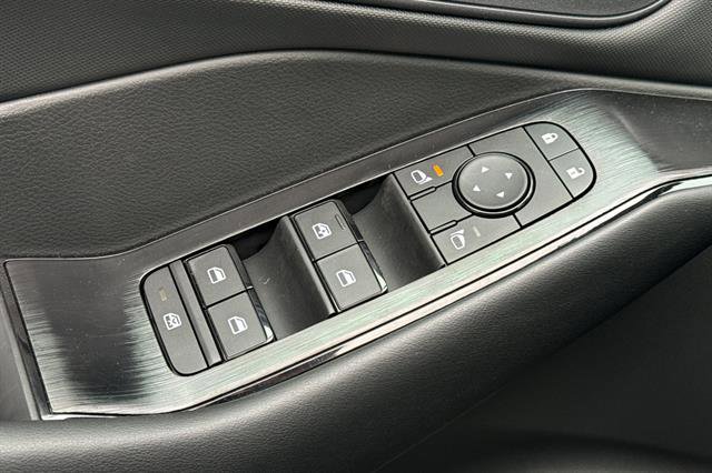 New 2026 Nissan Rogue S image 12