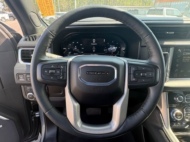 Used 2024 GMC Yukon XL Denali image 10
