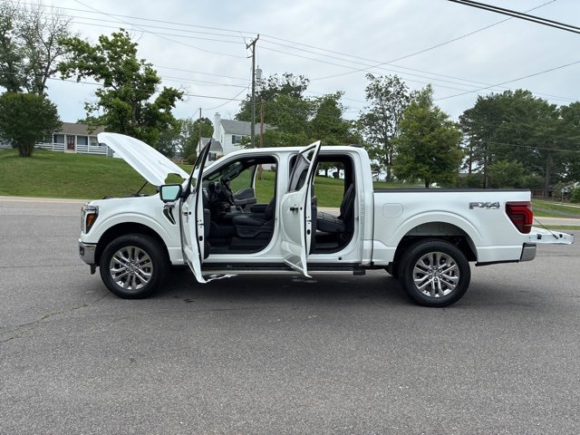 New 2025 Ford F150 Lariat w/ Equipment Group 501A Mid image 29