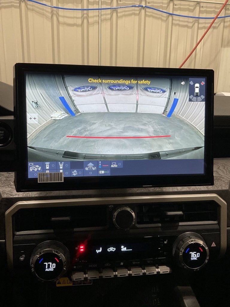 Used 2024 Toyota Tacoma Limited image 17