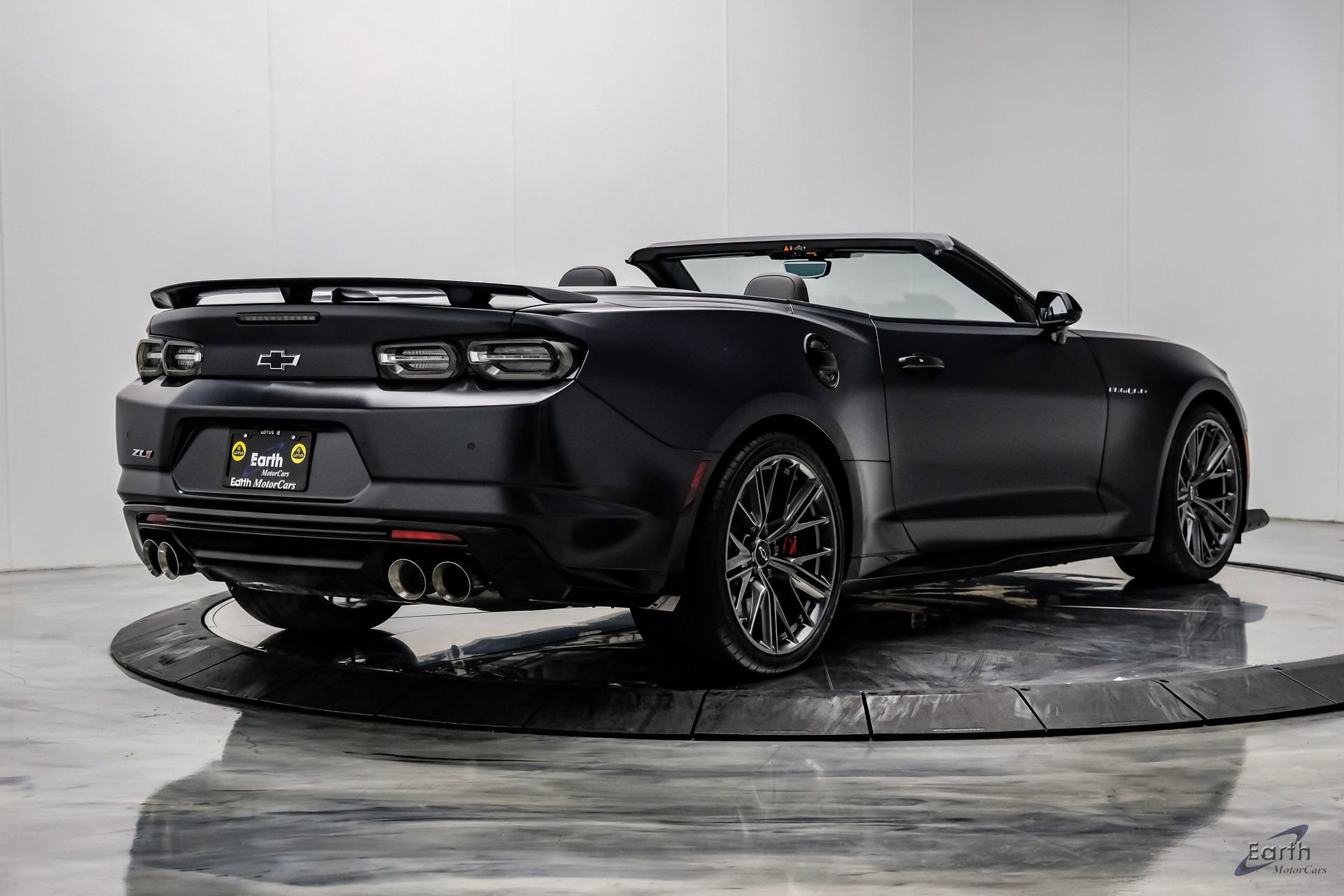 Used 2024 Chevrolet Camaro ZL1 RWD image 22