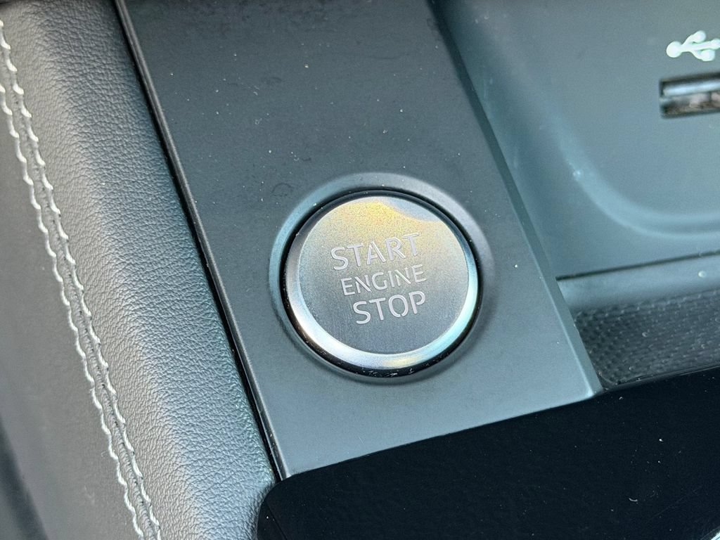 Certified 2023 Audi A4 2.0T Premium Plus AWD/4WD image 31