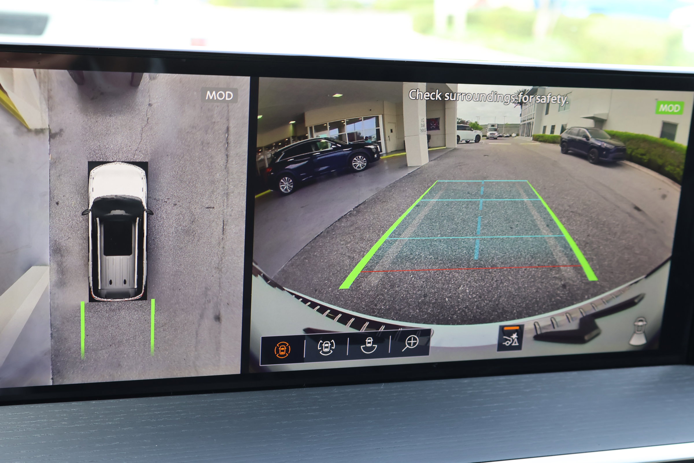 New 2026 INFINITI QX80 4WD image 30