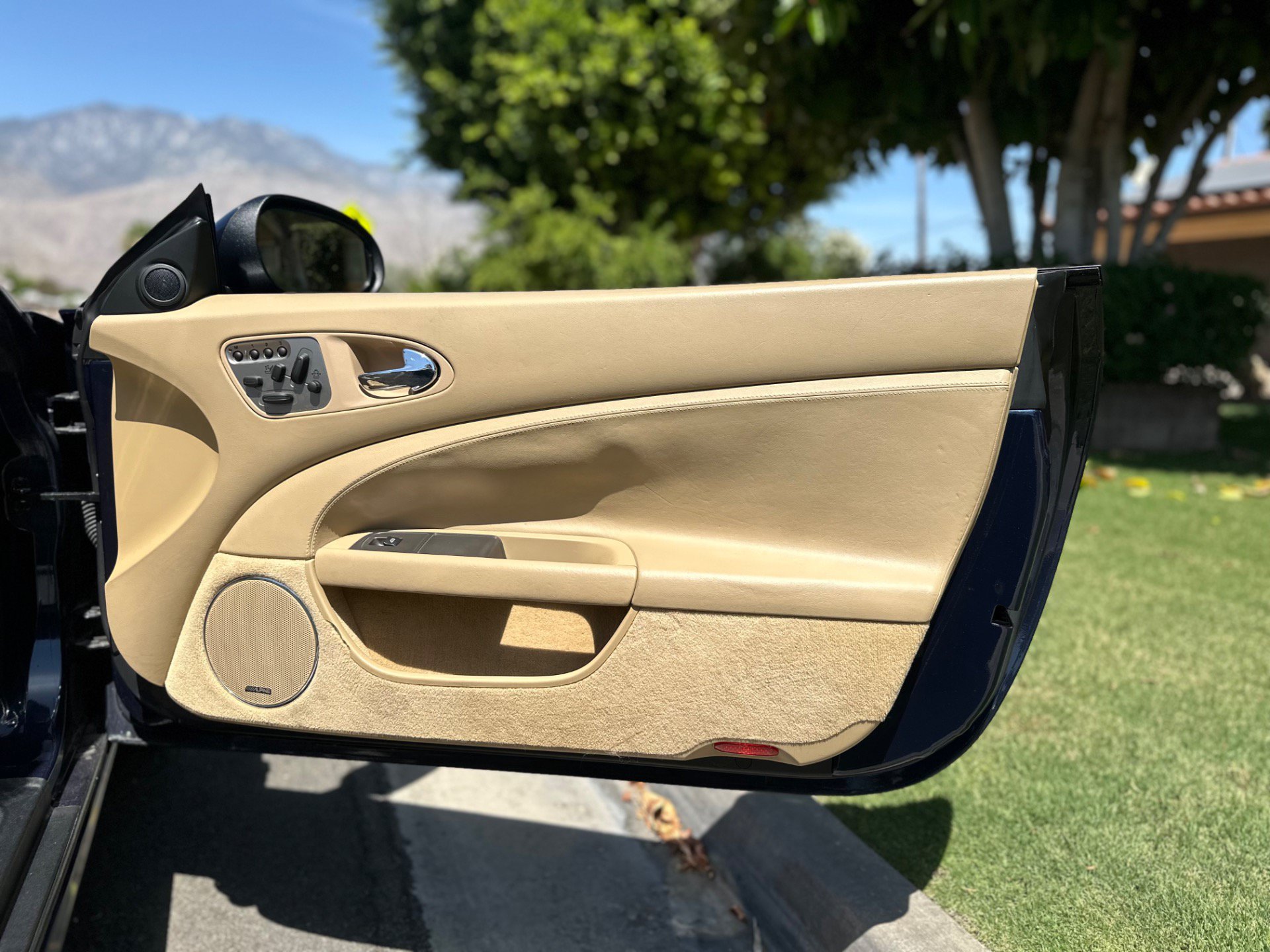 Used 2007 Jaguar XK Convertible RWD image 35