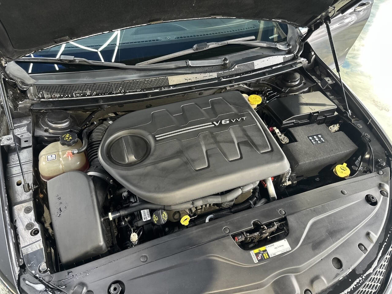 Used 2016 Chrysler 200 S w/ Comfort Group image 27