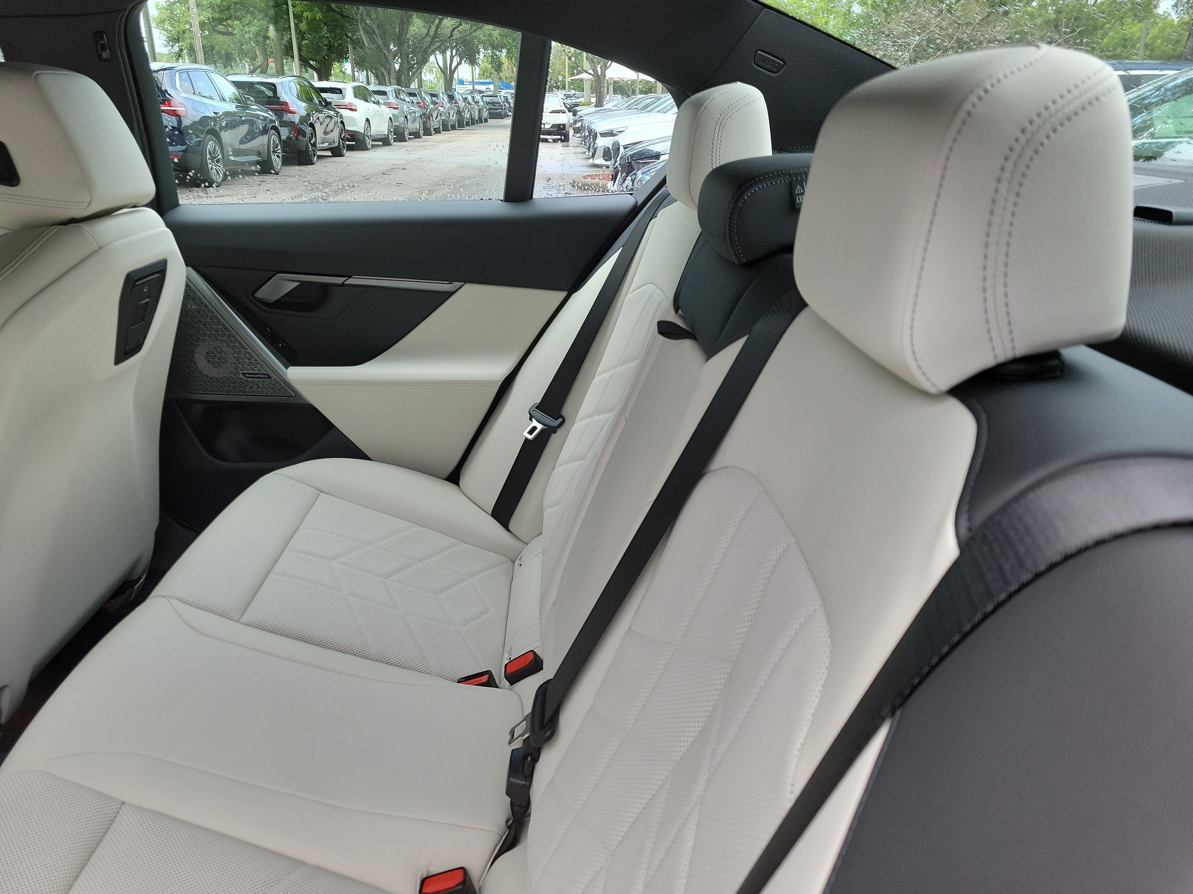 New 2027 BMW 540i xDrive w/ M Sport Package AWD/4WD image 7