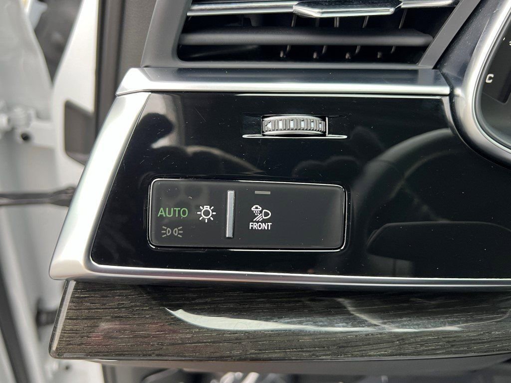 Used 2025 Audi Q7 3.0T Prestige w/ Prestige Package image 36