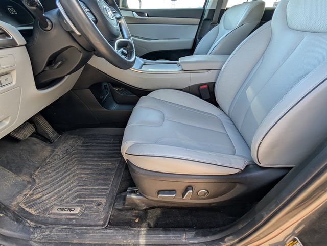 Used 2024 Hyundai Palisade SEL FWD image 16