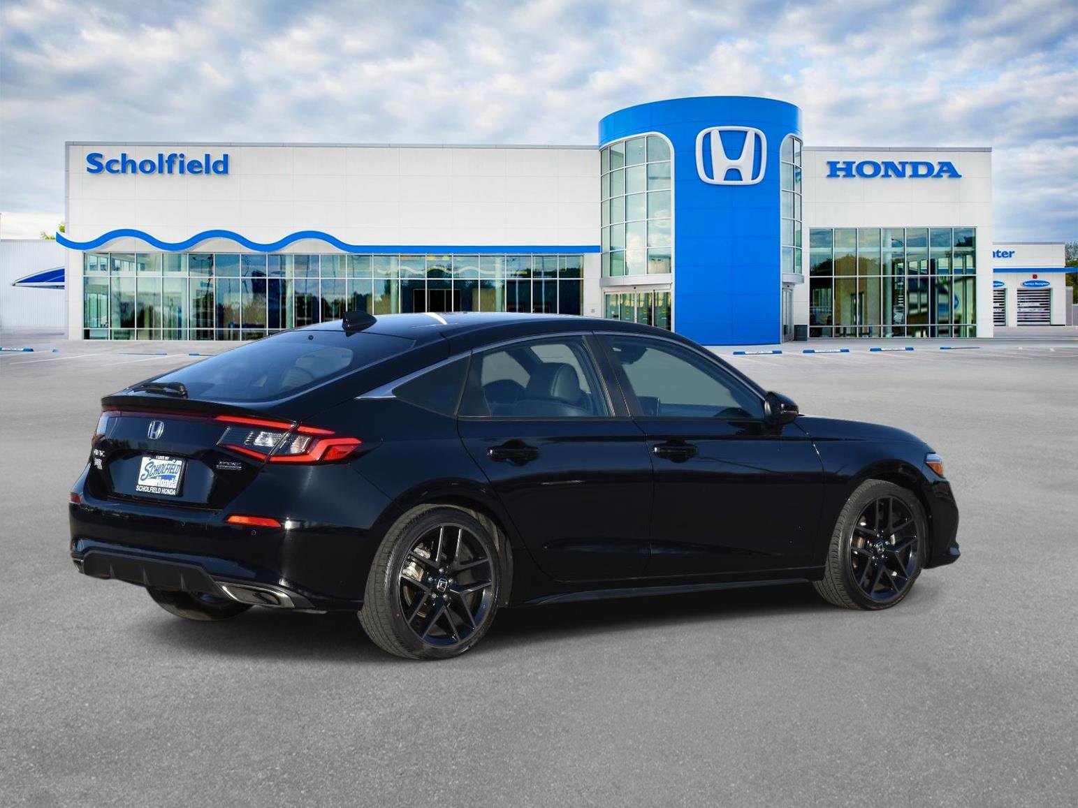 Used 2024 Honda Civic Sport Touring image 3