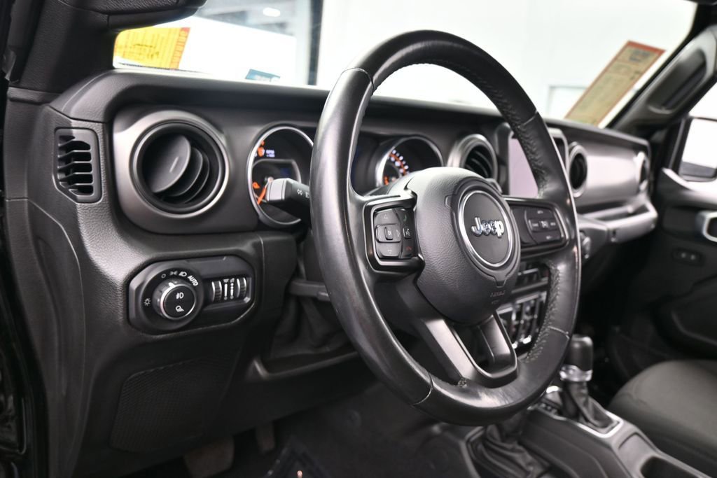 Used 2021 Jeep Gladiator Sport AWD/4WD image 14