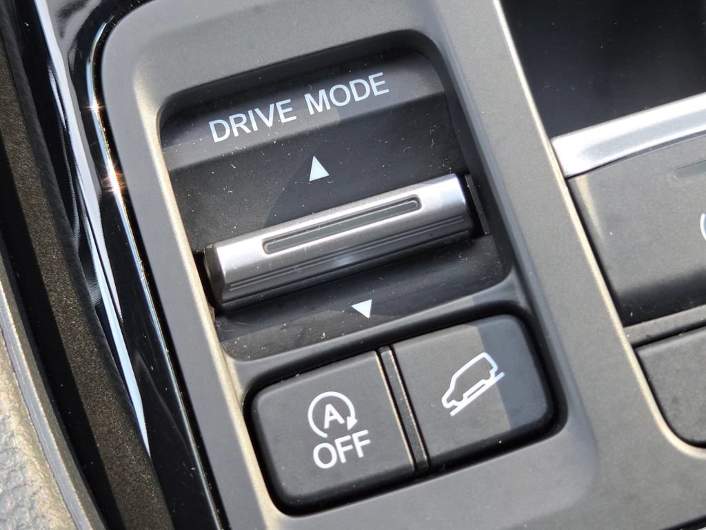 Used 2023 Honda Pilot Sport image 9