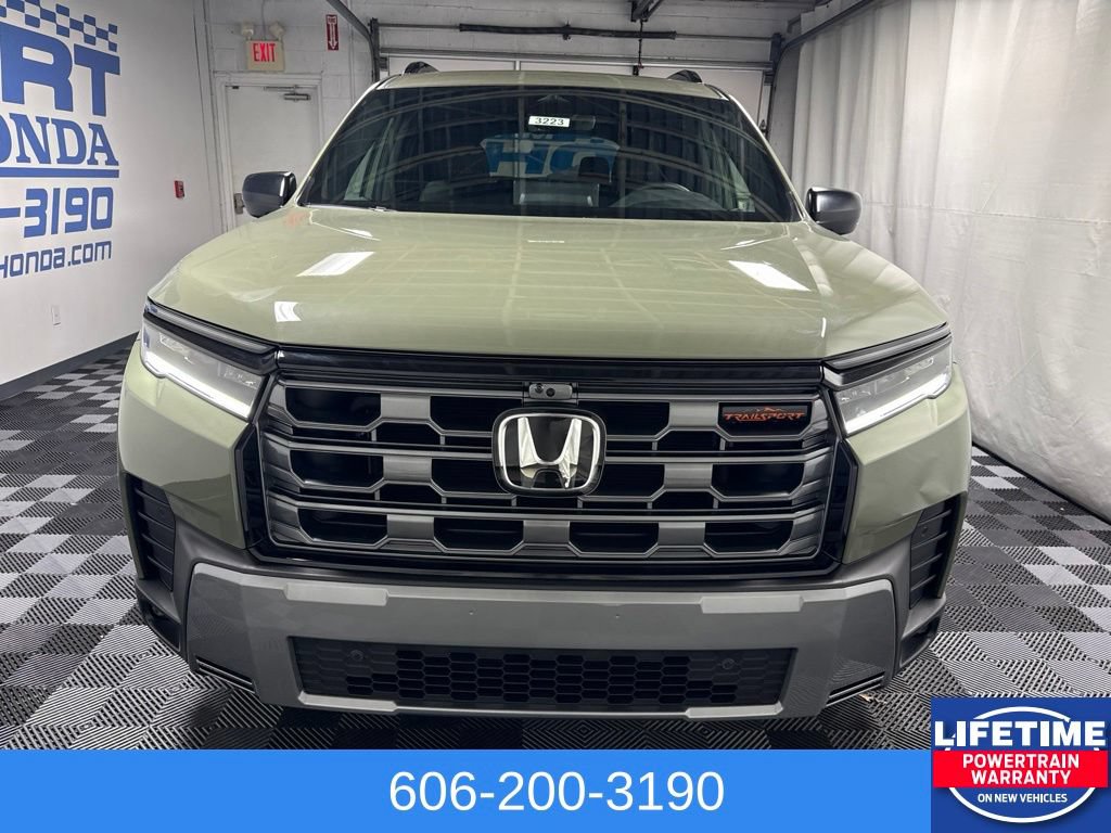 New 2026 Honda Pilot TrailSport image 2