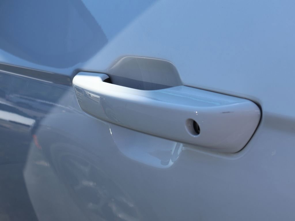 Used 2024 Jeep Grand Cherokee Laredo image 19