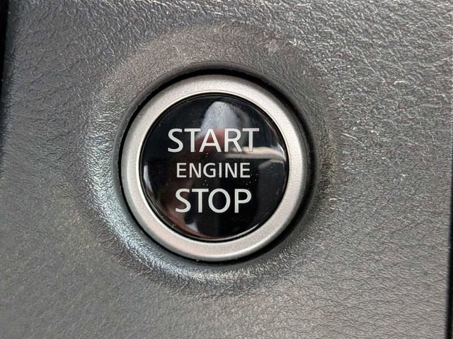 Used 2025 Nissan Frontier PRO-4X image 27