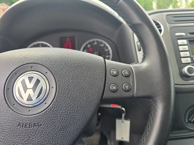 Used 2009 Volkswagen Tiguan SE AWD/4WD image 23