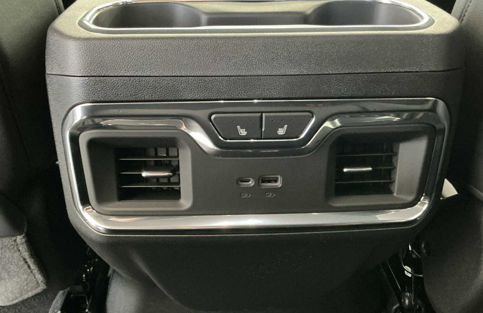 New 2026 Chevrolet Silverado 1500 LTZ w/ LTZ Premium Package AWD/4WD image 16