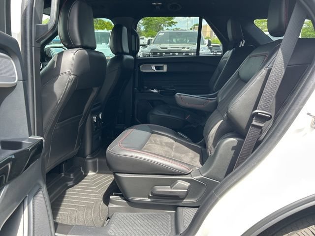Used 2023 Ford Explorer ST-Line w/ Class IV Trailer Tow Package AWD/4WD image 11