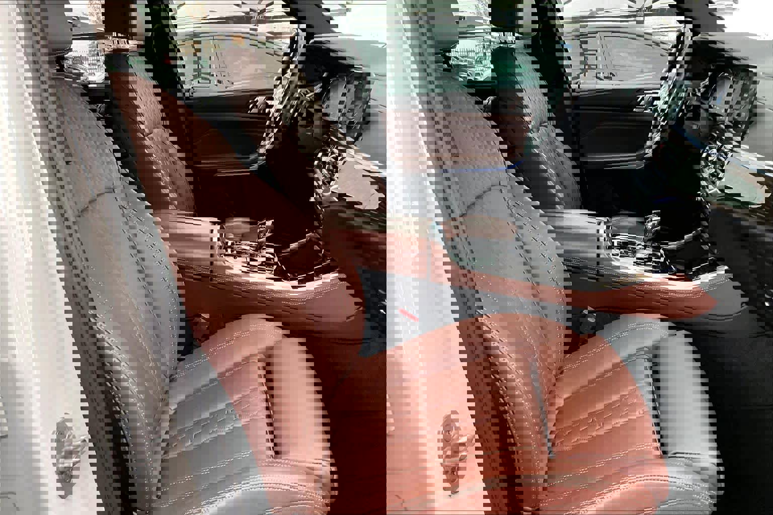 Used 2023 BMW X5 xDrive45e w/ Executive Package image 9