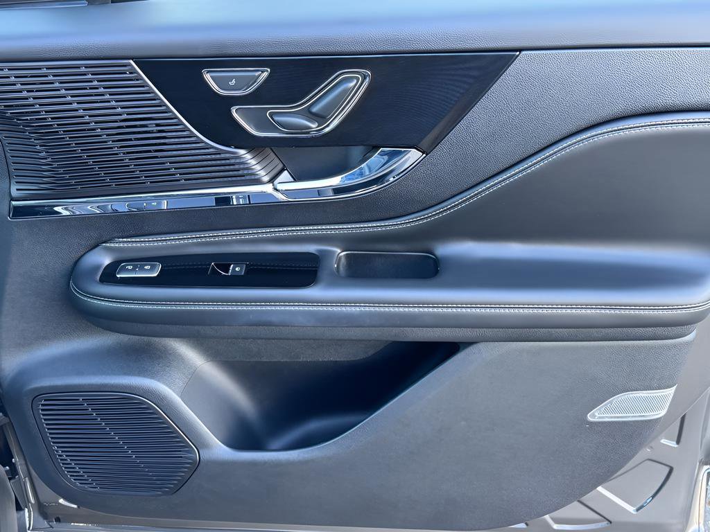 Used 2022 Lincoln Corsair FWD image 29