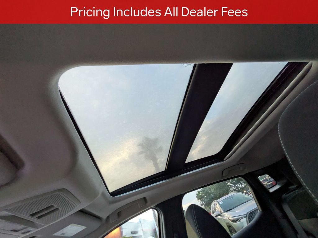 Used 2026 Nissan Kicks SV w/ SV Premium Package FWD image 21