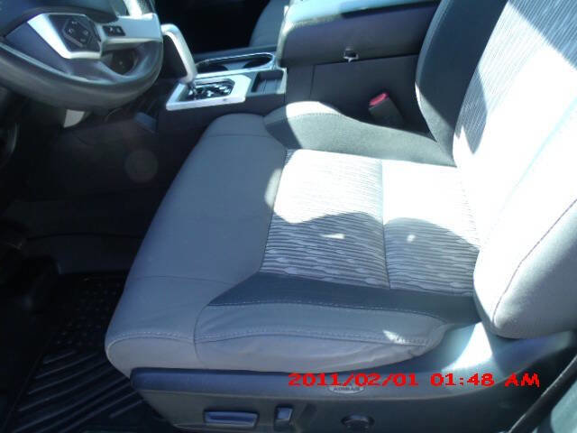 Used 2018 Toyota Tundra SR image 8