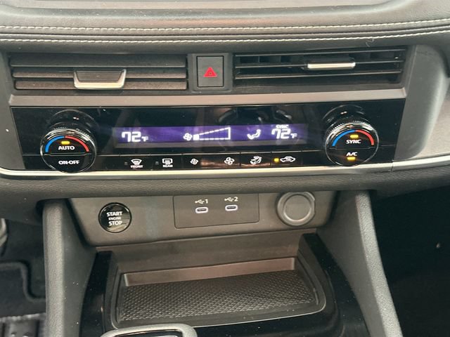 Used 2024 Nissan Rogue SV AWD/4WD image 13