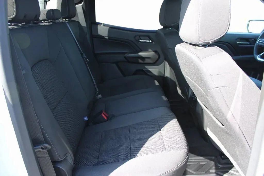 New 2026 GMC Canyon Elevation w/ LPO, Black Badging Package image 23