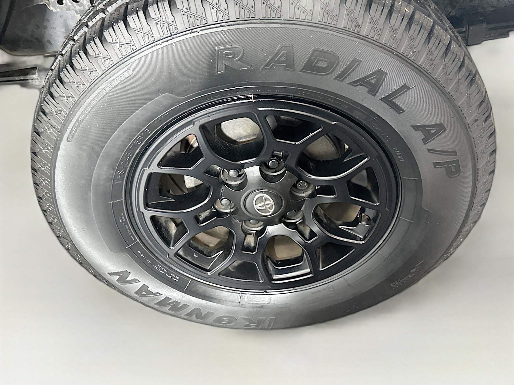 Used 2020 Toyota Tacoma SR w/ SX Package image 11