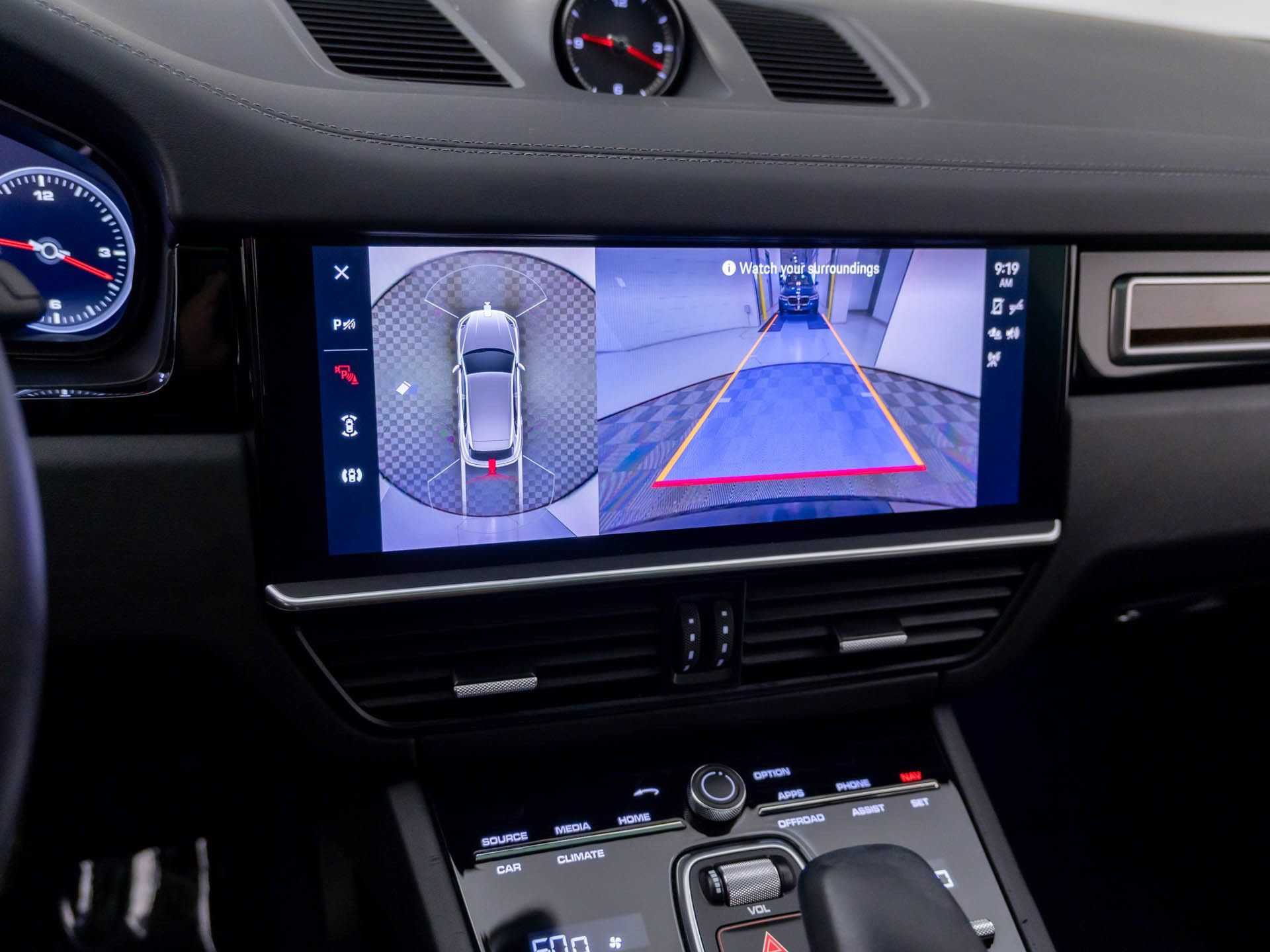 Certified 2023 Porsche Cayenne Platinum Edition AWD/4WD image 26