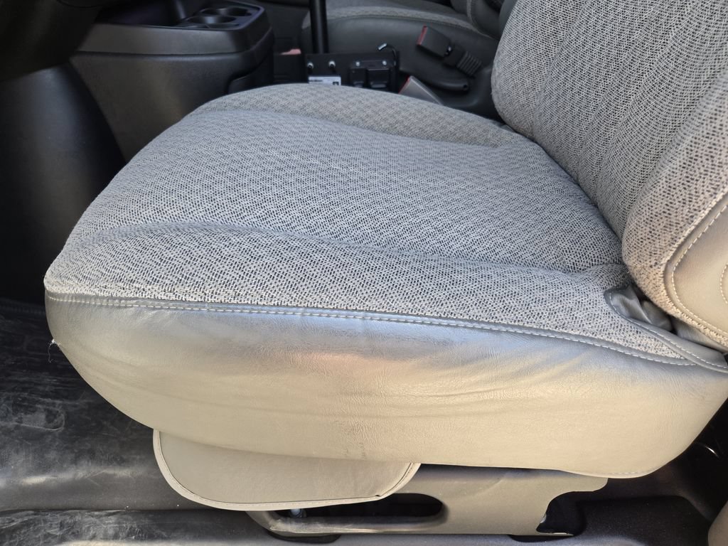 Used 2020 Chevrolet Express 2500 RWD image 26