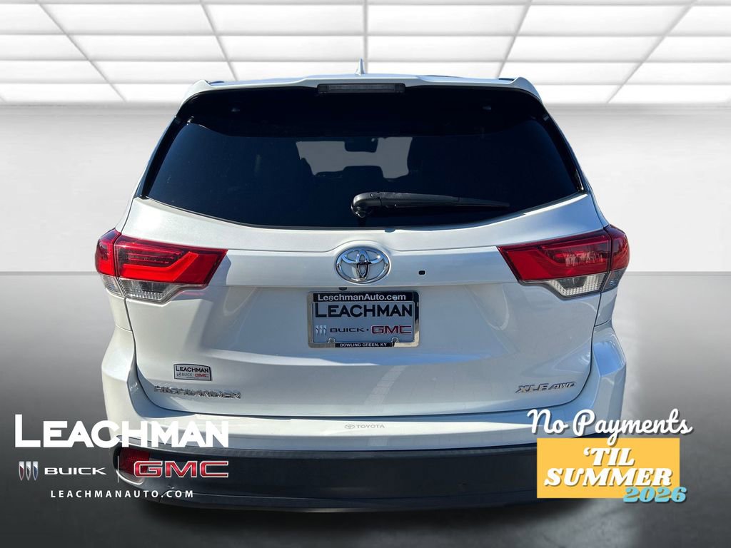 Used 2019 Toyota Highlander XLE image 6