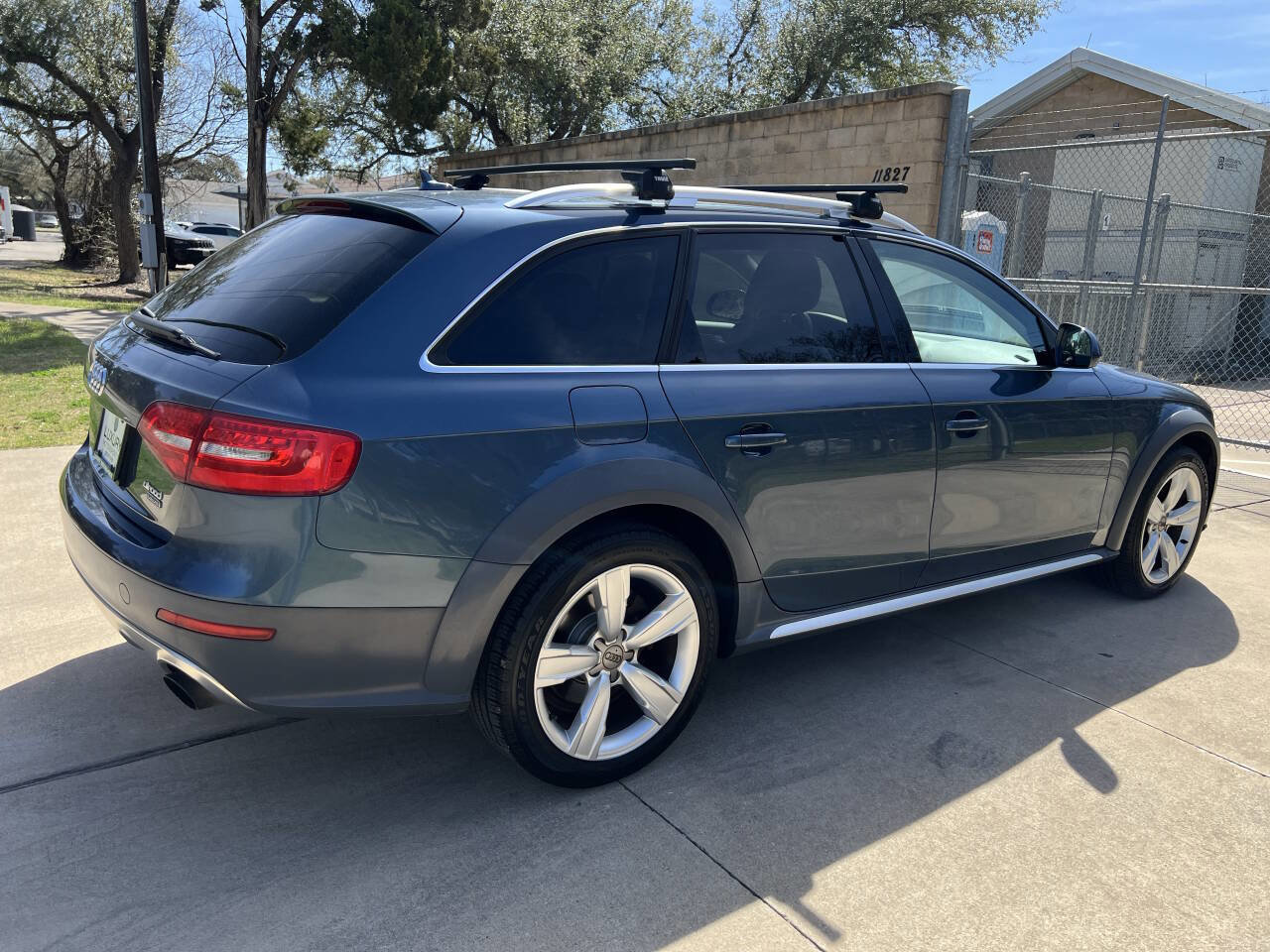 Used 2015 Audi A4 Premium w/ Audi MMI Navigation image 11