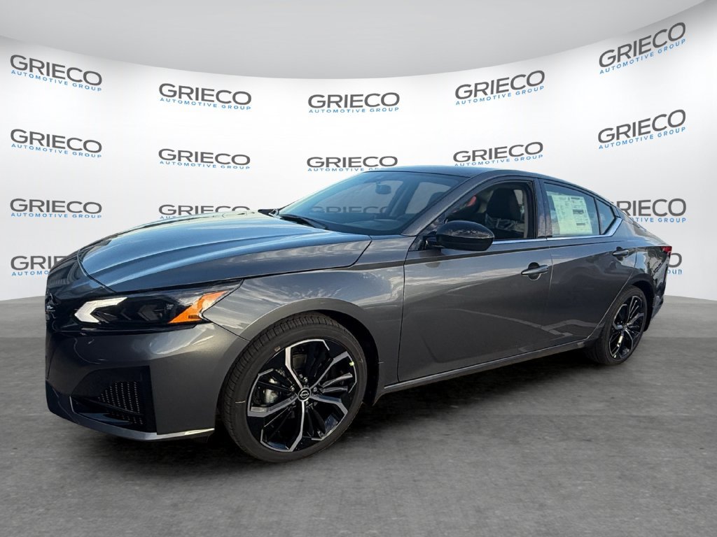 New 2026 Nissan Altima 2.5 SR FWD image 3