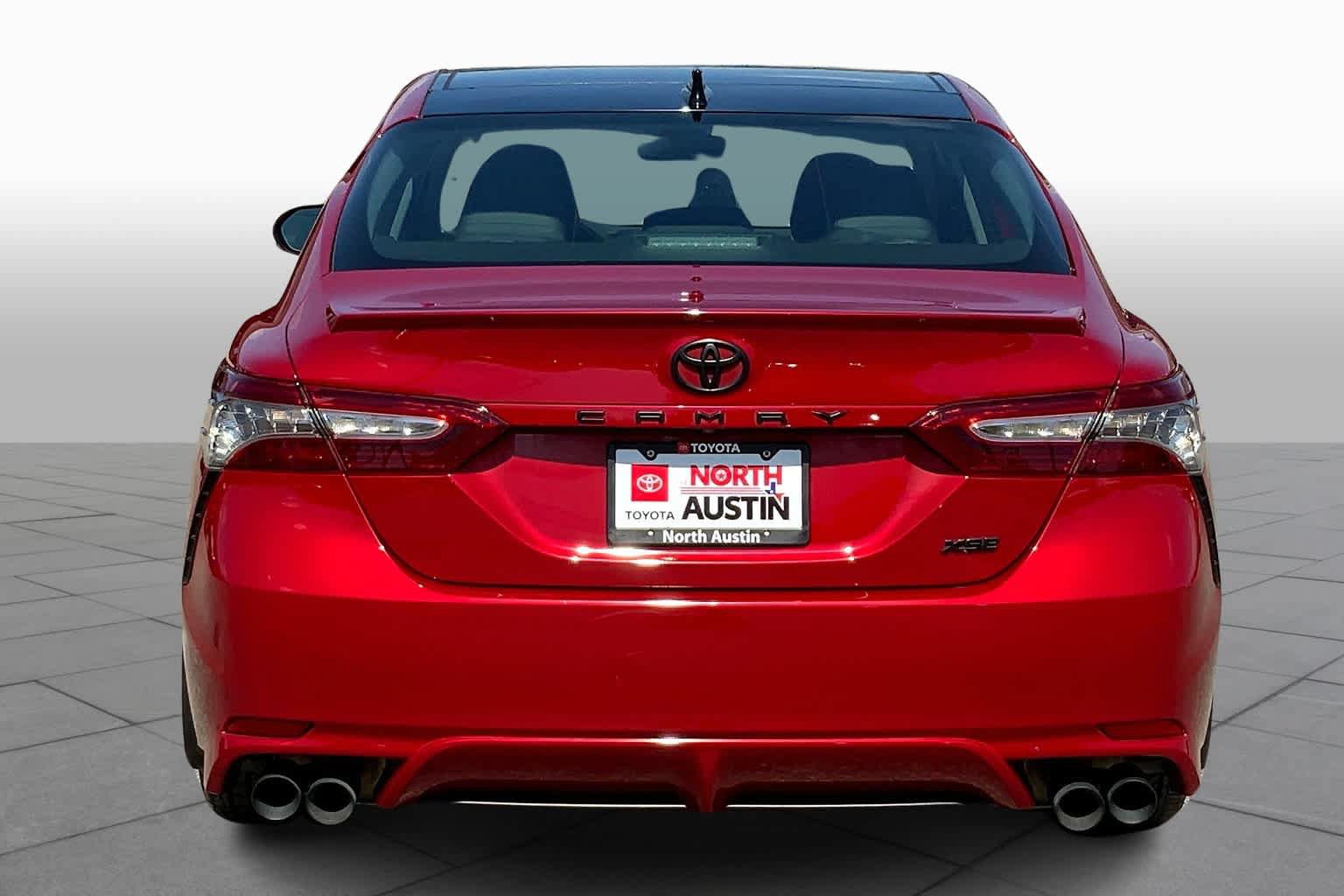 Used 2019 Toyota Camry XSE FWD image 5